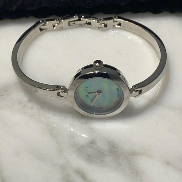 Gucci watch - Picture 3 of 5